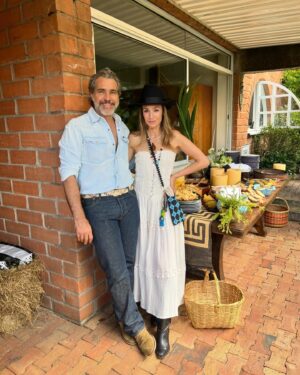 Marcela Mar Instagram - Hoy celebro tu vida amor cada instante que he vivido contigo ha sido maravilloso, le pido a Dios y al universo que me permita celebrarte hasta que seamos dos uvitas pasas recorriendo la vida tomados de la mano, te amo profundamente @marcelamar07