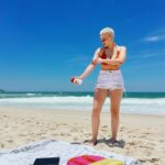 Marcella Rica Instagram - umas horinhas de folga e solzinho com proteção ❤️ @helioderm . *publi