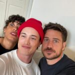 Marco Pigossi Instagram – E para comemorar o fim da greve vai ter DUMP de GEN V!!!
Começando com esse elenco maravilhoso e talentoso e divertido!!