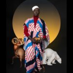 Marco Pigossi Instagram - O fotógrafo senegalês Omar Victor Diop (@omar_viktor) levanta questões ambientais e todo impacto e desafios que a crise climática trouxe para o continente africano com sua série ALLEGORIA. Diop traz uma sequência de auto-retratos utilizando elementos de espécies da fauna e flora africana ameaçados de extinção, criando assim “alegorias” que representam e personificam a preocupação humana com a preservação do meio ambiente que brevemente poderiam ser apenas memórias encontradas em livros de história.