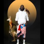 Marco Pigossi Instagram - O fotógrafo senegalês Omar Victor Diop (@omar_viktor) levanta questões ambientais e todo impacto e desafios que a crise climática trouxe para o continente africano com sua série ALLEGORIA. Diop traz uma sequência de auto-retratos utilizando elementos de espécies da fauna e flora africana ameaçados de extinção, criando assim “alegorias” que representam e personificam a preocupação humana com a preservação do meio ambiente que brevemente poderiam ser apenas memórias encontradas em livros de história.