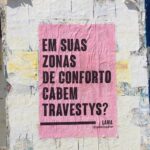 Marco Pigossi Instagram - 29 de janeiro, Dia Nacional da Visibilidade Trans e Travesti. Essa data foi escolhida para celebrar e homenagear o primeiro ato nacional organizado pela população trans e travesti que deu voz a campanha “Travesti e Respeito”, em 2004 no Congresso Nacional em Brasília. Nesse dia, aproveite e tire um minutinho para refletir e ler mais sobre isso em nome de uma comunidade que é tão violentada e marginalizada. 🎨 @lamakyescorre / @papel.mulher