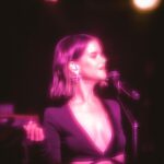 Maren Morris Instagram - First fan club show ✔️ Chicago, you sold it out in 1 minute and you held me through that hour and change last night. You screamed and cried with me on the deep cuts and even got me back on stage for a few more I hadn’t planned to play. I couldn’t leave you. Thank you for always reminding me why I do this. It’ll be hard to top, but I knew we had good, historical reason for kicking this shit off in Chicago. 💕🌳🔥
