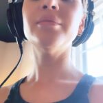 Maren Morris Instagram - possibly filming things for new things. byyyyyyyyye ✨