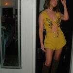 Maren Morris Instagram – Yellow for a bluegrass dream. 💛Thanks for having us @merlefest 
•
•
•
photos: @worldfamousmuriel 
styling: @stefanicolvin 
hair: @marwabashirhair 
makeup: @emgraymakeup