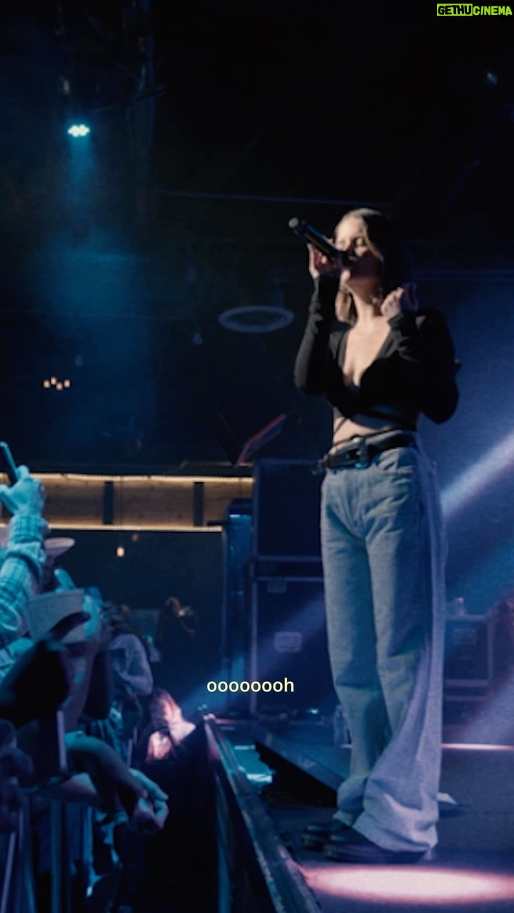 Maren Morris Instagram - y’all knew every single word already 🥹