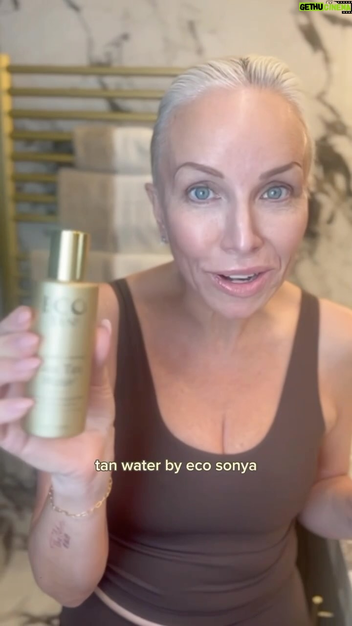 Margaret Josephs Instagram - Let’s Glow girls✨ @ecotan ✨ watch to see how I get rid of my winter blues with my favorite face tan water! 💦 👧🏼 It’s the first product with Hydrologic Acid, so a skincare and tanning product in one! Obsessed.