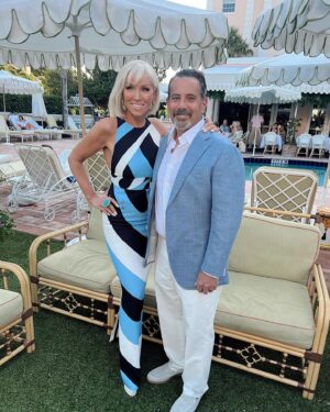Margaret Josephs Instagram - There is nothing better than supporting @habitatgpbc and honoring the queen of the shiny sheets my love @mindycohn !! 🌴👑💓👧🏼😘

Glam: @chiky.mua 
Dress: @emiliopucci
