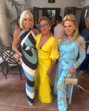 Margaret Josephs Instagram - There is nothing better than supporting @habitatgpbc and honoring the queen of the shiny sheets my love @mindycohn !! 🌴👑💓👧🏼😘

Glam: @chiky.mua 
Dress: @emiliopucci