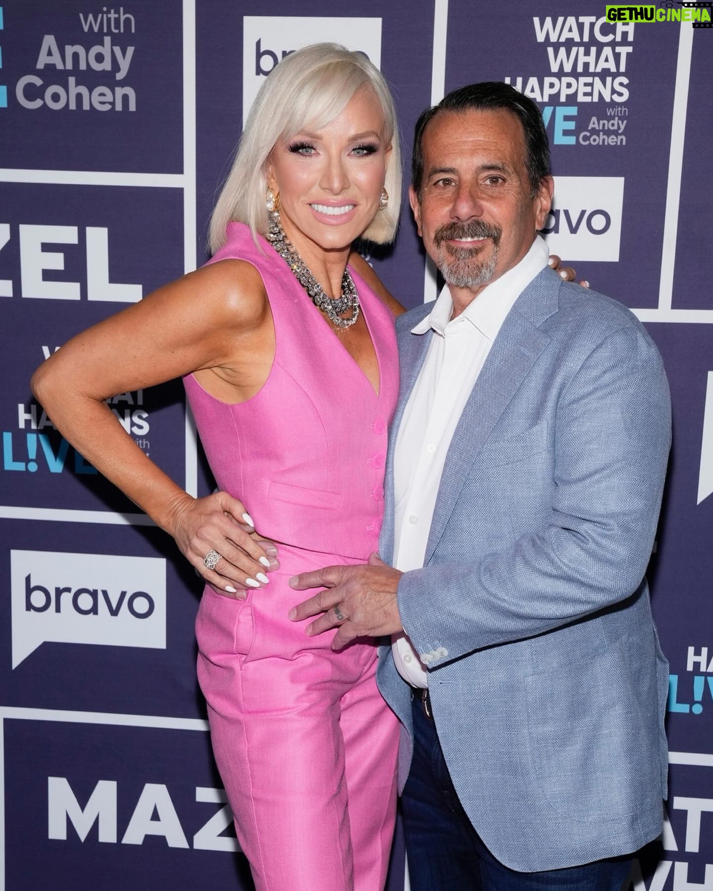 Margaret Josephs Instagram - Back in the clubhouse! On Sunday we wear pink. πππ @nickarrington1 β¨ Tune in now @bravowwhl @bravotv Glam: @juliusmichael1 @carolinemakeuptime Outfit: @loveshackfancy Shoes: @gucci Earrings: @zimmermann | necklace from @etsy Tan: @gldn__hour πΈ: @charlessykes
