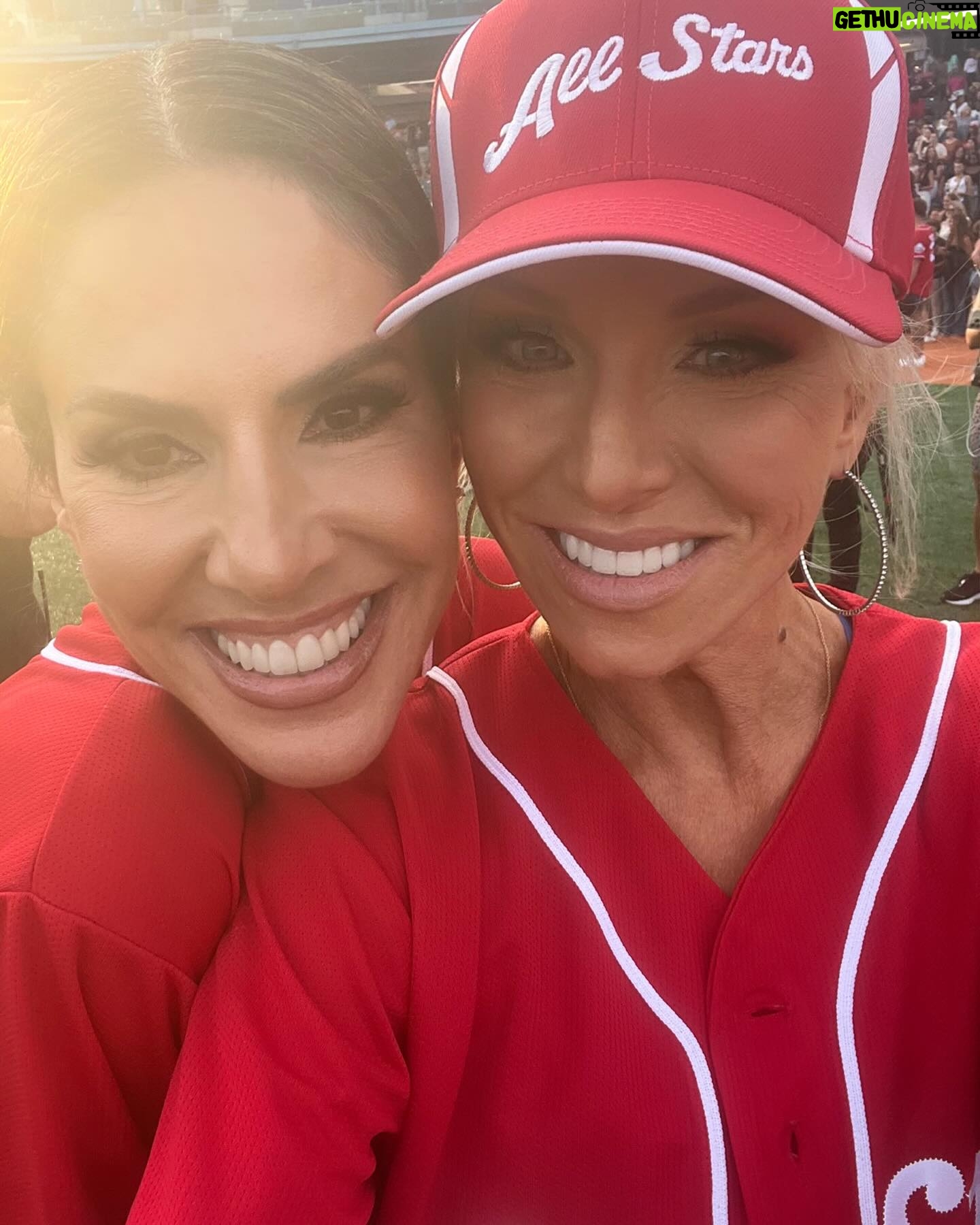 Margaret Josephs Instagram - We’ve got game 😜⚾️ Love supporting our girl @dolorescatania and @maimohealth Tune in tonight 8pm @bravotv ! #rhonj
