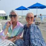 Margaret Josephs Instagram – Escape to the Cape ! Happy Memorial Day Weekend!! ❤️🤍💙🌊💋👧🏼 #memorialdayweekend 

Caftan @conigliopalmbeach 
Short set @shopjocelyn