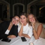 Margarida Corceiro Instagram - Jantarinho bom 💞💞 @catarinabmaia @marianamachado____