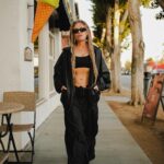 Margarita Gerasimovich Instagram – Когда поселились в доме на самой хипстерской улице мира 🤌🏻

Теперь мы официально типы с Мелроуз 😎 А значит – моя лента постепенно раскрашивается яркими красками 🙃

Какая фотка из это серии любимая: 1/2/3/4/5/6/7/8?

📷 @semyon_lebedintsev