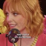 MariMoon Instagram - No episódio de Acessíveis com a @amandaramalho falamos sobre como aquele toque sincerão vindo de uma pessoa querida pode ajudar uma pessoa autista. Ela também nos contou quais diferenças ela teria vivido na infância, se tivesse sido diagnosticada ainda criança. Esse papo completo tá nos nossos canais, já assistiu? Linkss na bio! 🩷✨