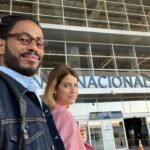 Maria Bopp Instagram – No início do ano eu falei em voz alta que adoraria fazer uma comédia romântica e 10 dias depois recebi esse convite do @rafael_ecg. Um remake brasileiro de AMIZADE COLORIDA. Era bom demais pra ser verdade, achei que não podia ficar melhor. Mas ficou. O talento inesgotável do @icaro como par romântico. A produção da @bionicafilmes por trás. A direção impecável do @rafael_ecg. A adaptação esperta e deliciosa do roteiro feita pela @mazatz e pelo @rafael_ecg pro nosso Brasil e pra novos tempos também. Acabamos de terminar de filmar e eu já tô com saudades. Que sonho, sério. Quem dera fazer cinema fosse sempre assim. Agora só falta vocês assistirem. Em breve num cinema perto de você ♥️