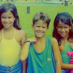 Maria Bopp Instagram - Como boa libriana, Bubu é justíssima. Como boa irmã mais velha, é protetora. Como boa Bopp, é brava. Como boa jornalista, é ótima ouvinte. Como boa roteirista, é curiosa. Como boa mulher do Murilo, é parceira. Como boa filha da minha mãe, é generosa. Como boa filha do meu pai, é exigente. Como boa irmã do meu irmão, é são paulina (e está rouca hoje). Como boa neta do meu vô, é inteligente. Como boa neta da minha vó, é arrebatadora. E mesmo seguindo o rastro de quem a criou e sendo o lastro de quem procura por um lugar seguro, a Bubu ainda é surpreendente. E pra ela mesma também, aposto! Não tenho palavras pra dizer o tanto que estou orgulhosa de você, Bu. Cê sabe. Nesse novo ano de vida, quero que se inaugure definitivamente uma nova percepção da mulher gigantesca que você é. Do tamanho do seu poder e força. Você sempre vai ser nosso ponto de encontro, nosso abastecimento e norte. E desejo que você também se sinta absolutamente tranquila em navegar suas próprias águas. Eu vou tá sempre aqui pra tudo. Que nem o Lurê falou: quero ser pra você o que você é pra todo mundo. Te amo mais que tudo, tudo, tudo! Feliz aniversário, Bubu, da Mariçoca ♥️ @brunabopp_