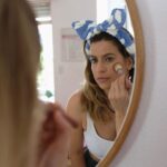 Maria Bopp Instagram – Quando eu tenho um compromisso profissional importante, tem algumas coisas que eu prezo na hora de me arrumar. Acordo mais cedo do que o de costume. Preparo e anoto tudo o que gostaria de dizer. Se for um teste de elenco, decoro o texto e o repito mentalmente muitas e muitas vezes. Priorizo uma roupa que seja acima de tudo confort谩vel. Fa莽o uma maquiagem simples pra me sentir eu mesma. Tomo meu caf茅-da-manh茫 com calma. E passo meu Rexona Clinical, que me oferece 3x mais prote莽茫o contra o suor pra segurar toda minha ansiedade e tens茫o. E voc锚s, tem algum ritual que costumam seguir?