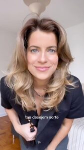 Maria Bopp Instagram - Não tem como fugir de situações tensas no dia-a-dia e pra passar segura por esses momentos, preciso me preparar o máximo possível. Como a vida tem me jogado pra várias situações inusitadas, eu uso Rexona Clinical todos os dias, porque ele me protege 3x mais em qualquer situação 🤍 @rexonabrasil não te abandona! #publicidade