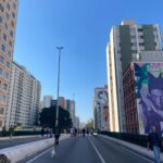 Maria Bopp Instagram - Não liga pro que os outros falam, São Paulo. Desde quando você se preocupa com a opinião dos outros??? Então, amiga, você é maravilhosa do seu jeito! Claro, mesmo com todos os seus problemas. Ué, e existe alguém que não tem defeitos??? Alguém aqui é perfeita? Repete comigo: eu sou foda. Eu me amo. Eu sou cara. Eu importo. Isso, agora levanta a cabeça, toma um banho que você tá imunda e se valoriza, minha filha. Curte seu aniversário hoje, tá? Conta comigo pra tudo, SP. Te amo, você sabe.