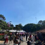 Maria Bopp Instagram – 4ª edição da Feira Nacional da Reforma Agrária. Muita comida boa, produtos orgânicos, fitoterápicos, música, céu azul, gente linda e de esquerda. Dia maravilhoso ♥️