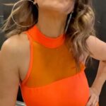 Maria Fernanda Callejón Instagram - ORANGE🍊 @femmeidealeok lo q se viene!! Prim/verano23/24 les gusta este color? Los leo #hairstyle @alecampospeluqueria ❤️ #tendencia #trending @durodedomarc5n