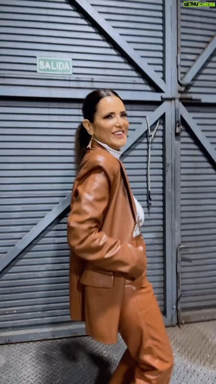 Maria Fernanda Callejón Instagram - Arrancanding la semana con toda la onda! @winnonateam Vos cómo arrancaste? Te leo