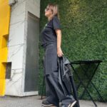 Maria Fernanda Callejón Instagram - LOOK DAY! Mira lo 💣 que es esta Camper @femmeidealeok Remera @winnonateam 👓 @infiniteyewear 👖 @marcustomstyle 👟 @groovasshoes #trendy #streetstyle #tendencia Les gusta? Los leo