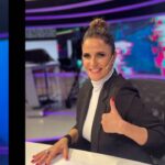 Maria Fernanda Callejón Instagram - Domingo trabajanding @durodedomarc5n @c5n @femmeidealeok Arrancanding la semana con todo!!!💪🏻 #buenasemanaparatodos