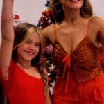 Maria Fernanda Callejón Instagram – FELIZ NAVIDAD!🎄 
Les deseamos con todo nuestro AMOR❤️