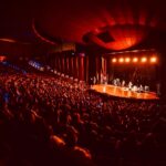 Maria Gadú Instagram – agradecendo aqui a todas as pessoas que foram aos shows de São Carlos e Curitiba! Foi um fim de semana lindão!!!! como é bom voltar a estrada e reencontrar vocês! ♥️♥️♥️♥️♥️♥️

clarineta: @manojayv

baixo: @_deeptones

percussão e milagres: @feliperoseno

som: @diogoguedes666 , @adrianavianas e @lill4s 

luz: @ligiachaim e @camilajordao.cj 

direção técnica: @paulinhobarroso

produção: renato tuxá

produção executiva: @nascimentomusica e @popi.itapema 

fotos curitiba (1/2/3/4): ederwmachado

foto/vídeo sesc são carlos (5/6): @paulinhobarroso
