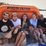 Maria Gadú Instagram – esse sonho a gente vive, todos os dias, meu amigo. O que faz o som que a gente pensa chegar nas pessoas. Ele dança. Tem essa cara seria, mas bem no raso é tão delicado, gentil e bonito. Um amor de quase 10 anos. Cumplicidade. Meu amigo, confidente, que enche de beleza as coisinhas que faço, que faz com amor e competências.
.
@diogoguedes666 é uma honra ter vc como porta som da minha música. Feliz aniversário!!! Sem sua arte, eu estaria cantando bem baixinho. Te amo, irmão. ♥️
.
Que venha tudo o que a gente quer!!! É bonito descobrir o som do mundo ao seu lado!