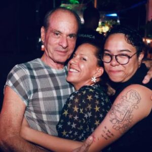 Maria Gadú Instagram - viva a música popular brasileira!! Como disse o mestre @caetanoveloso MPB é TUDO!!! quanta alegria em fazer parte ♥️♥️♥️♥️
.
algumas fotos estão em baixa mas meu amoooor está em caixa ALTA!❤️‍🔥🎙️🎤