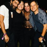 Maria Gadú Instagram – aniversário dessas 2 pessoas que eu amo há MUITO tempo! muito mesmo, tanto o amor quanto o tempo. @marcuspreto e @joanamariani ♥️ 
.
Foto 1 é a gente beeeem charmosiany na Bahia
.
Foto 2 inclui dois amores @carloshsaldanha e Candé♥️
.
Foto 3 é de um agarrinho bom numa noite metaversica
.
Foro 4 inclui parabenizar a cidade do Rio de Janeiro. Lançamento da série “How to Be a carioca”, da Joana e Saldanha, onde fiz a trilha sonora. (Com Clarinha e Popita💕) nosso 4º trabalho juntas!
.
Amo vcs, sejam sempre muito felizes!♥️♥️