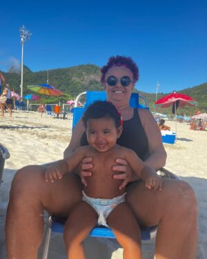 Maria Gadú Instagram - desejo saúde a todas as mamães!♥️
.
DOE: doacoes@cufa.org.br. 🚨💕