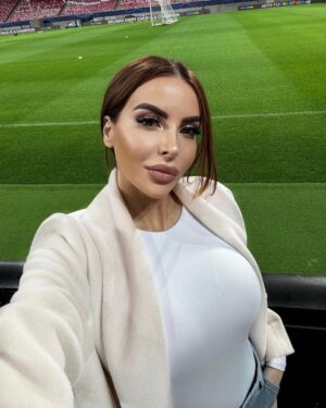 Maria Luisa Jacobelli Instagram - Lipsia - Real Madrid ⚽️
What an atmosphere at Red Bull Arena!⭐️🔥
@sportmediaset @championsleague