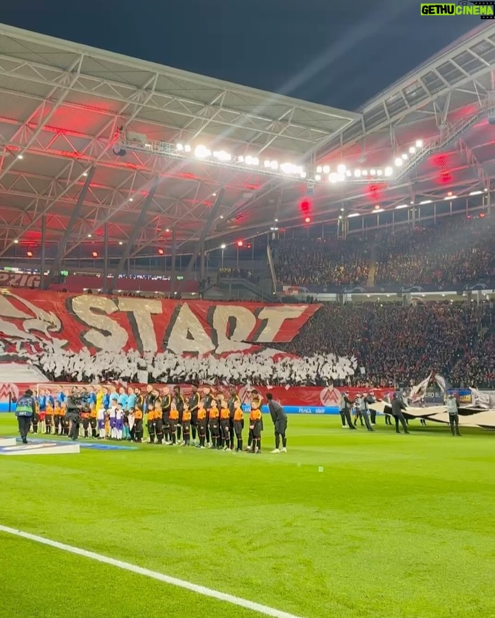 Maria Luisa Jacobelli Instagram - Lipsia - Real Madrid ⚽️ What an atmosphere at Red Bull Arena!⭐️🔥 @sportmediaset @championsleague