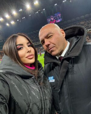 Maria Luisa Jacobelli Instagram - AC Milan-Atalanta ❄️ From quarterfinals to semifinals ⚽️ 
See you soon @atalantabc!✨🏆 #sansiro 
@sportmediaset