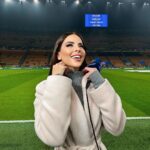 Maria Luisa Jacobelli Instagram – The Chaaaampions⭐️ 
Inter-Real Sociedad 🏟️
0 degrees in San Siro ❄️
#championsleague #sansiro ⚽️ San Siro Stadio