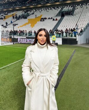 Maria Luisa Jacobelli Instagram - What an atmosphere at Allianz Stadium!🔥
@juventus see you in the semifinal!⚽️ 
#JuventusFrosinone #quarterfinals 
@sportmediaset