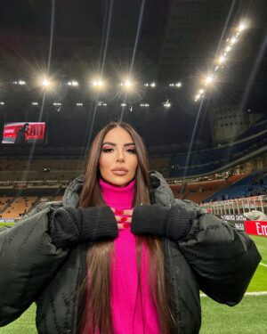 Maria Luisa Jacobelli Instagram - AC Milan-Atalanta ❄️ From quarterfinals to semifinals ⚽️ 
See you soon @atalantabc!✨🏆 #sansiro 
@sportmediaset