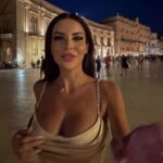 Maria Luisa Jacobelli Instagram - Sicilia.. sei così bella!!! 😍 Ps. La penultima foto e l’ultima spero non vi confondiate 😜 lol ☀️☀️☀️ Ortigia Island