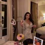 Maria Luisa Jacobelli Instagram - Parissss 🎂🎂🎂 Hôtel Plaza Athénée Paris