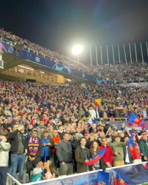 Maria Luisa Jacobelli Instagram - 𝑵𝑬𝑿𝑻 𝑹𝑶𝑼𝑵𝑫: FC Barcelona! 🔵🔴🇪🇸 
Barcellona Napoli what a match 🔥 
@sportmediaset 
@championsleague 
@fcbarcelona 
@officialsscnapoli