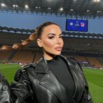 Maria Luisa Jacobelli Instagram - C’era Kanye a San Siro che mi ha confuso con Kim 💅🏾 Round of 16 @championsleague : Inter @inter - Atletico Madrid @atleticodemadrid ⚽️ San siro was insane ❤️‍🔥💫🔥🏟️ @sportmediaset San Siro Stadio