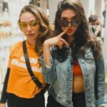 Maria Pinna Instagram - Pinnas são gostosas demais para não passarem pelo feed! 🍊👓🍑💭 Brincadeiras a parte: Obrigada por tanto esse último mês. Você sabe… Te amo mozão! #bloodofmyblood 🩸