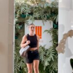 Maria Pinna Instagram - Visitar a Lu Make Up é saber que sairei de lá com a autoestima renovada!✨ É também me sentir em casa, acolhida e dar muitas risadas! Energia leve, do jeito que eu amo. Renovei a cor dos meus lábios, deixando-os com mais vida e saúde. E já aproveitei para fazer a segunda sessão de laser nas minhas sobrancelhas. Eu procurei a Lu por que tinha feito um procedimento antigo em outro lugar e não tinha gostado do resultado. Ela prontamente resolveu meu problema devolvendo a beleza dos meus lábios e sobrancelhas. Por isso eu indico sempre a Lu! Uma pessoa honesta que faz exatamente aquilo que a gente precisa.
