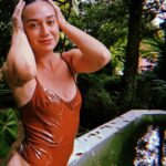 Maria Pinna Instagram - Água de cachoeira e limoncello 🍋