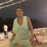 Maria Pinna Instagram - Dia 29 de março é seu dia, mas todo dia 29 de março eu ganho o melhor presente que Deus pode me dar: Você! Te amo minha companheira da vida! Que você siga nesse mundo por anos e anos, iluminando a todos que tem o privilégio de estar ao seu lado. VIVA VOCÊ @ro_pinna 🎈💎💙