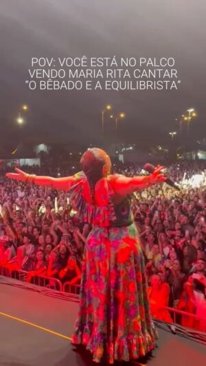 Maria Rita Instagram - o dia de ontem foi de um turbilhão de sentimentos – dor, indignação, mas também uma chama de esperança por justiça. que a voz e mensagem de marielle continuem a nos guiar nessa luta por um mundo mais justo. sigamos atentos. 

“mas sei que uma dor assim pungente
não há de ser inutilmente” 

#JustiçaPorMarielleEAnderson #MariellePresente

SHOW: Florianópolis, 24.03.24

#PraTodosVerem Maria Rita em cima do palco e atrás dela o telão onde se vê a imagem de Mariele Franco e de punho cerrado, além das palavras Respeito e Esperança